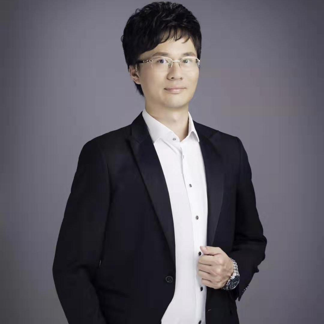 目前该公司员工200余人,其中拥有中,高级专业人员60多人,拥有高素质和